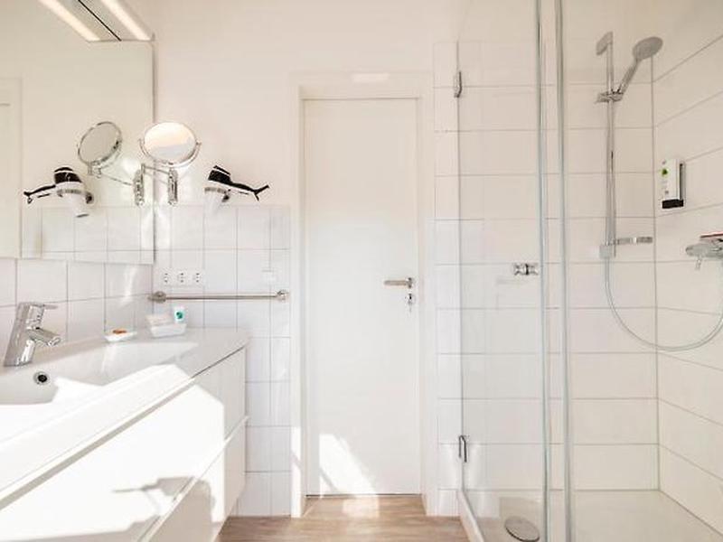 19A7615E4D6E3E898382A516E888F23D