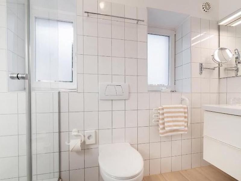 A10197300B0C0F0739803A45EAF90DBC