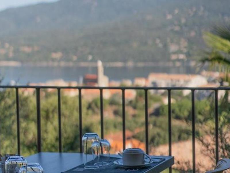 6172C3052B10D74AF14DDCC64B25E41B