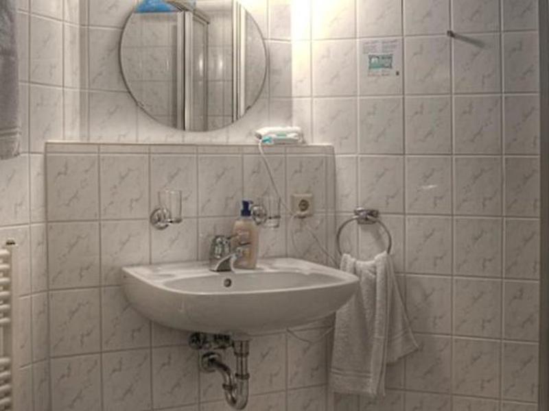 055D6532FF9069A762291CBA25F4FAF1