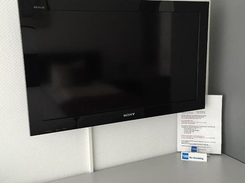 82E9FD236403666B5C08CB6A0823547F