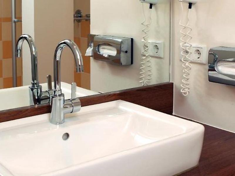 F36FA4BB4895A198FB404C71CA38DD6D