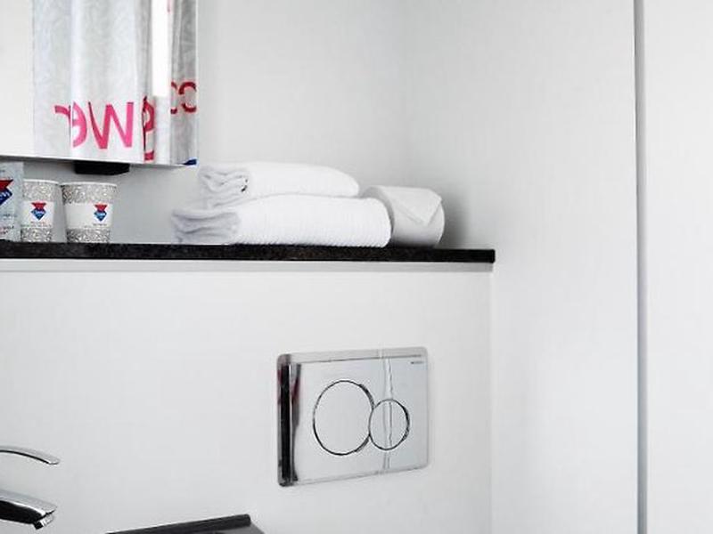 53D00F88C7CB235E20CA2874536B7BD7