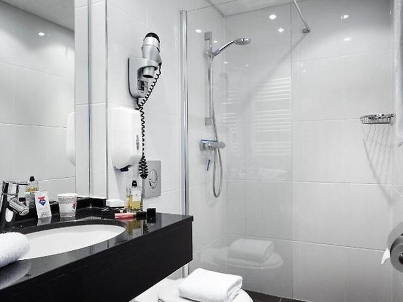 7C6BF5DD105CA887387AE99E7412AEFE