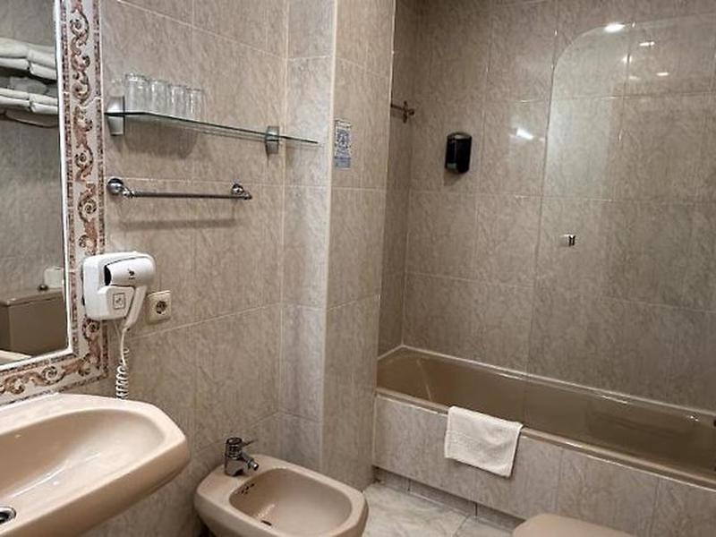 0A04CD116DCE9330D1EC6156F387D579