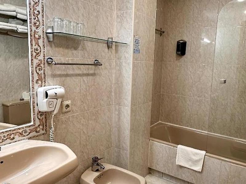 C1F5BBF9F059DDA8DCB1BCB0DEEBF1D8