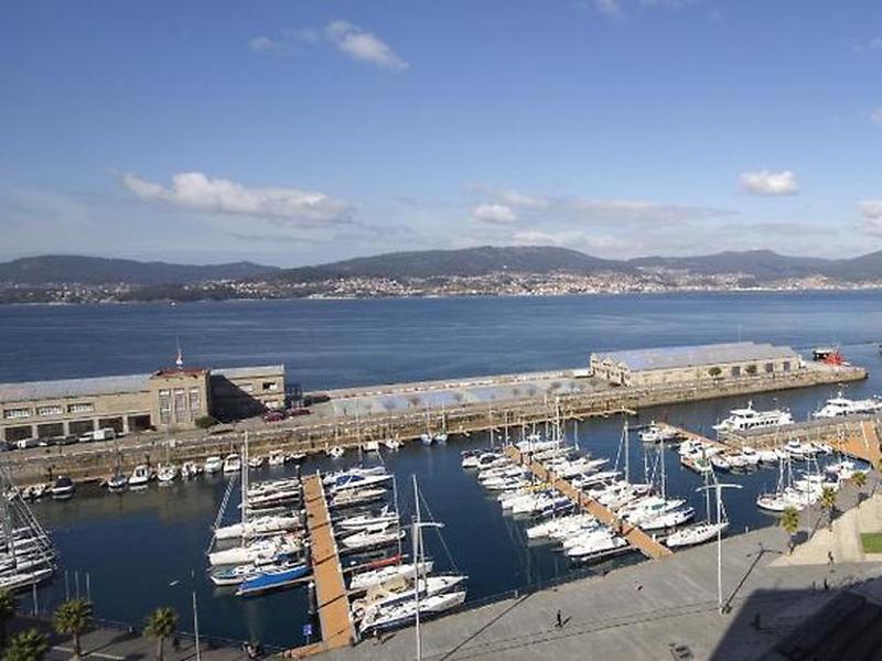 AA8DCF9E0DAC45B6631DF976FC29E143