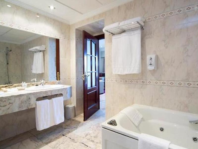 5733E7480D1AD1D5D2E02056EBC2BCA6