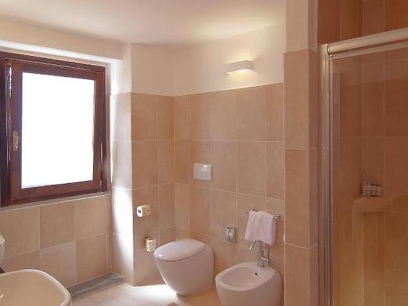 57CF9BE8186AB5558E8030974B50F269