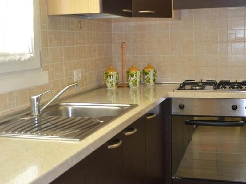 AAE2E728E008DB79C29C98D70DEEDC7E