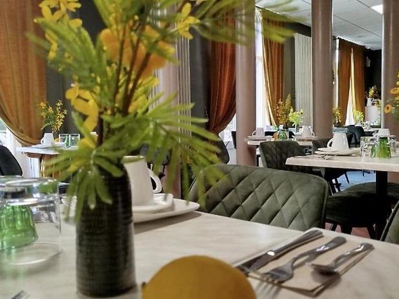 53D94EC3AA9B550D37270B30E35B4ECE