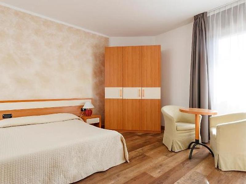 6FBA11E4745B02446F8277A327E3CD26