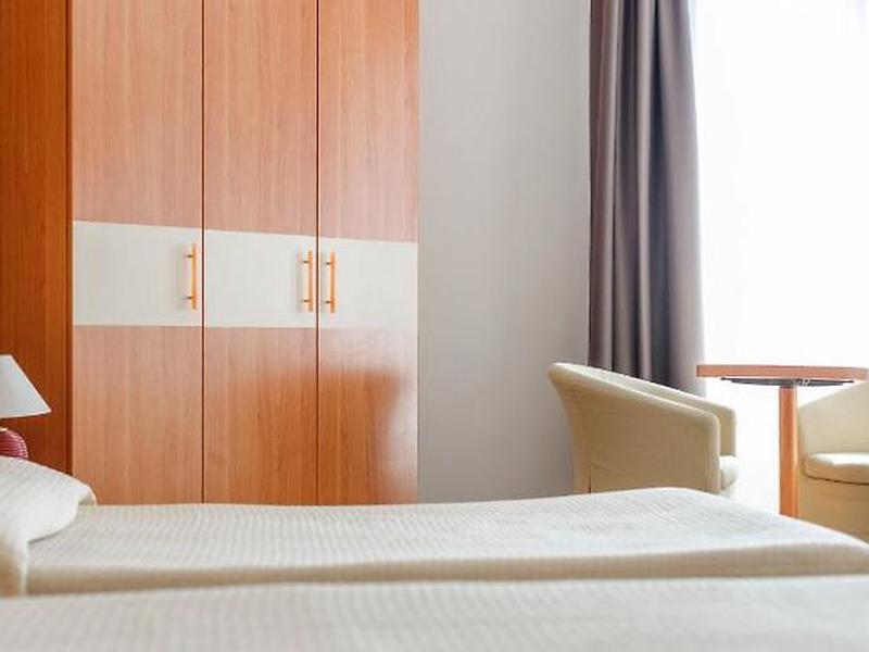 91E044A5011E3E6E94925A8F5226840D