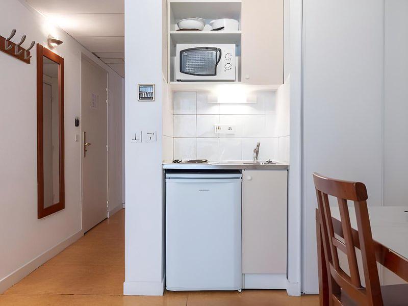 E497FC8708C46E1D39DAB6B7B89B8BC1