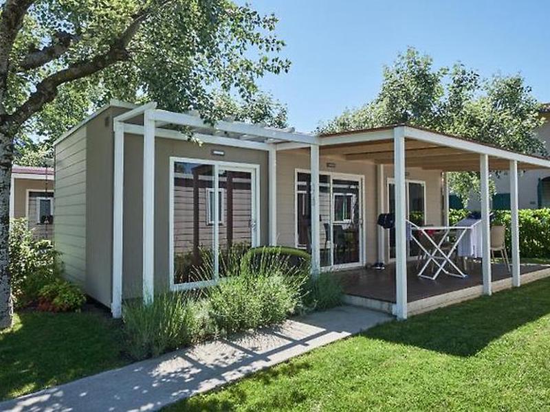 5E7B87642D8227370EC8FB17C7474143