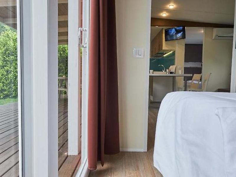 D4C8FA55886A79A41C53B364F08DAE23