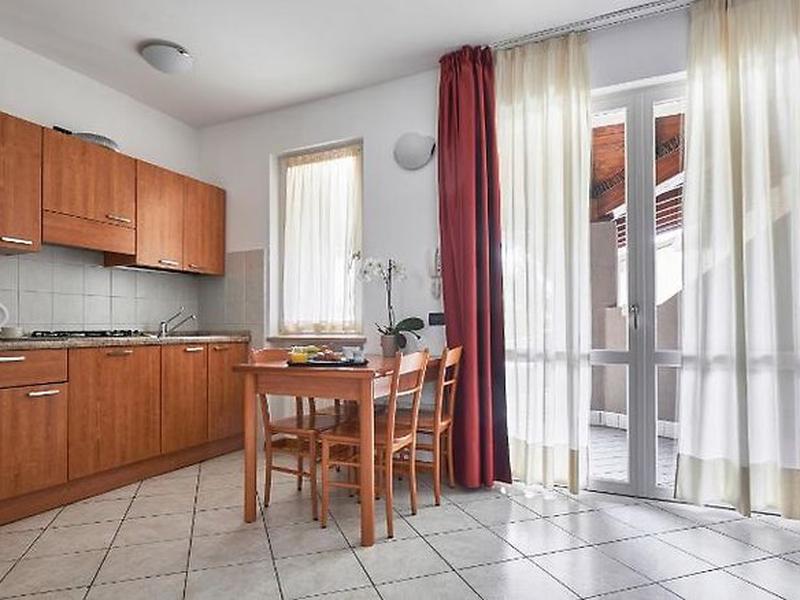 444C38341CD90F58F7FF83FF85463F8D