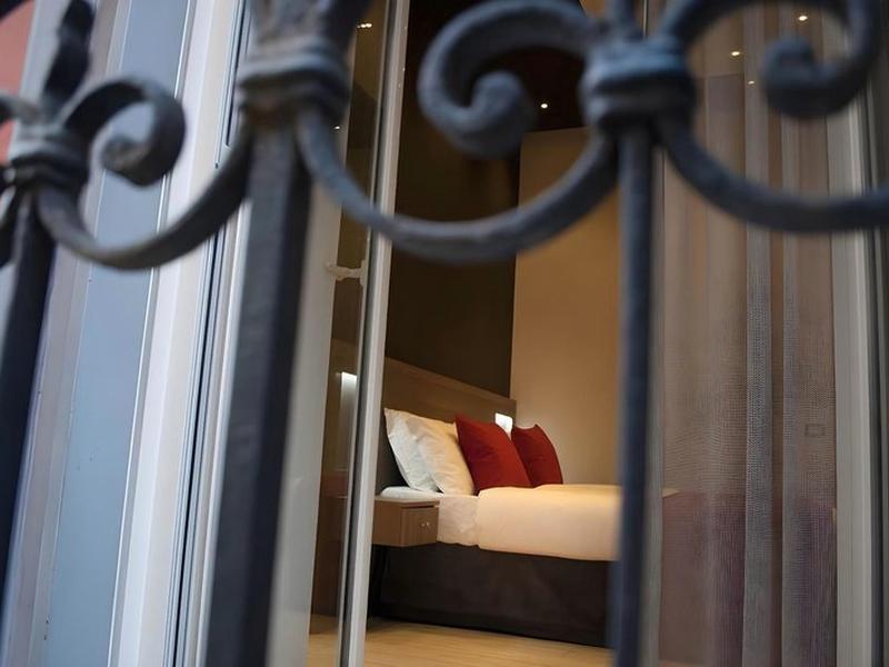 5DEBB1E14C12D603B4B19CDAE77C3982