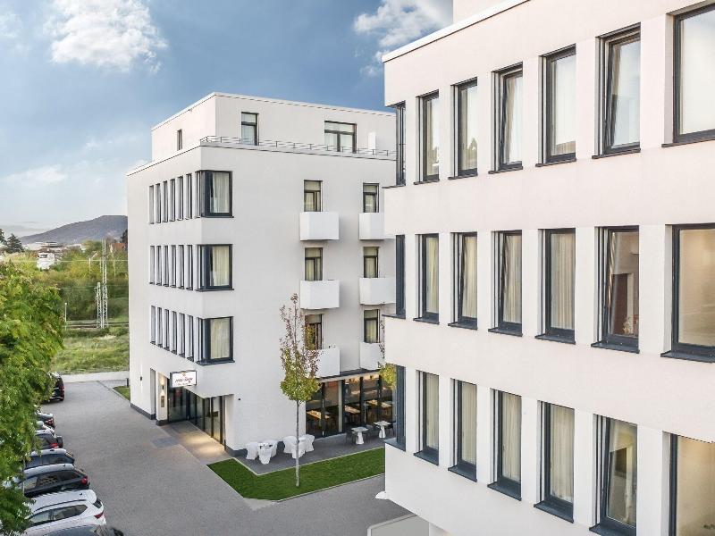 A15F8FA75B318095A3162645E7D0A850