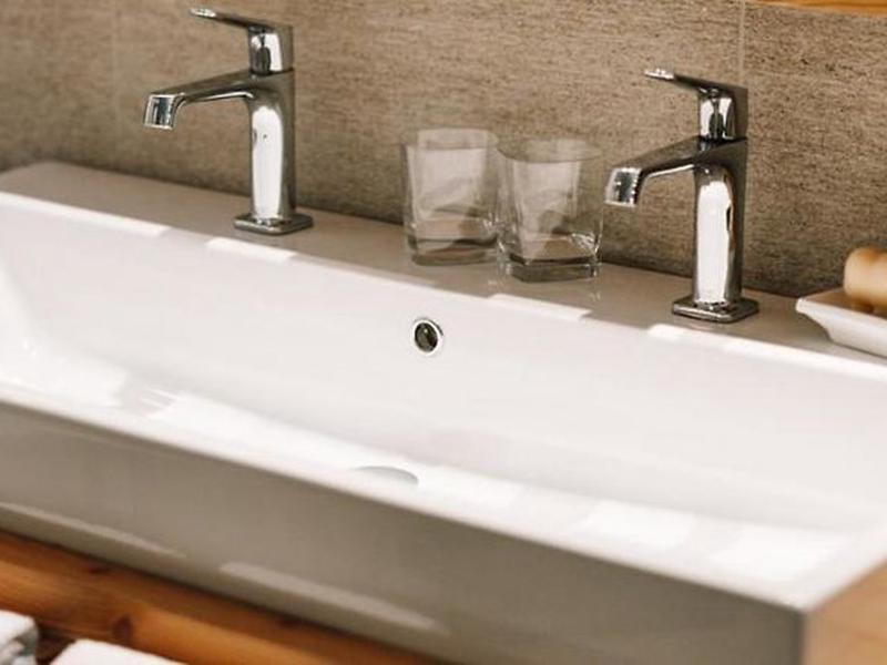 27FA5CE47653FCE0122DE46571F63927