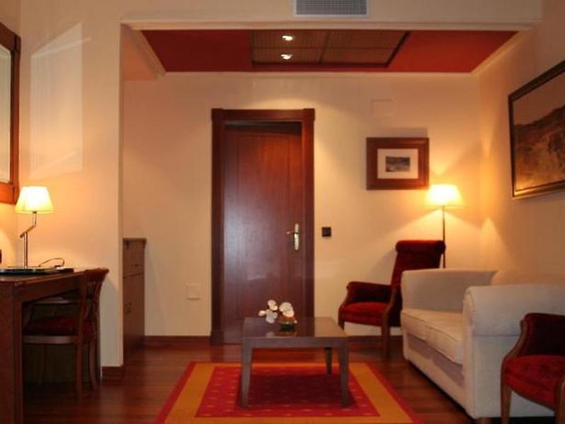 573B611A8A60D95F028C4E5B87749949