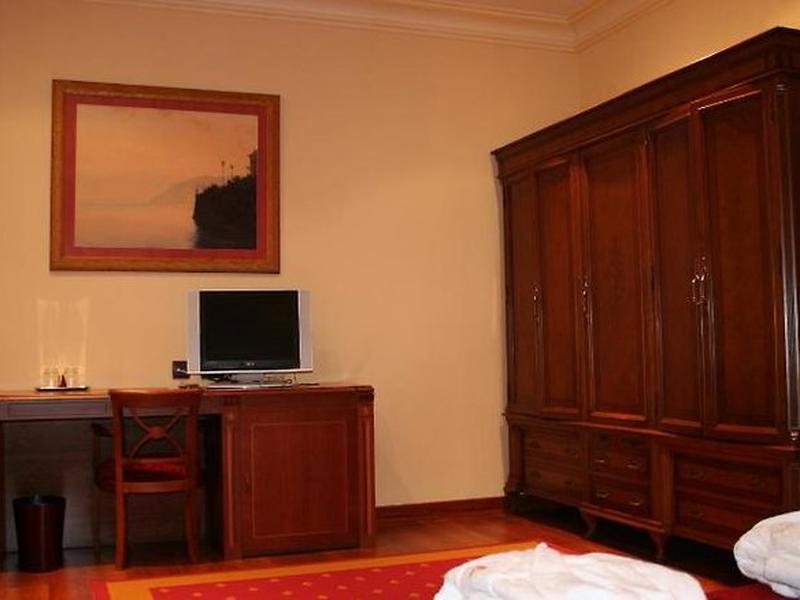 27972C976A39E139F3FFCC9EC2602922