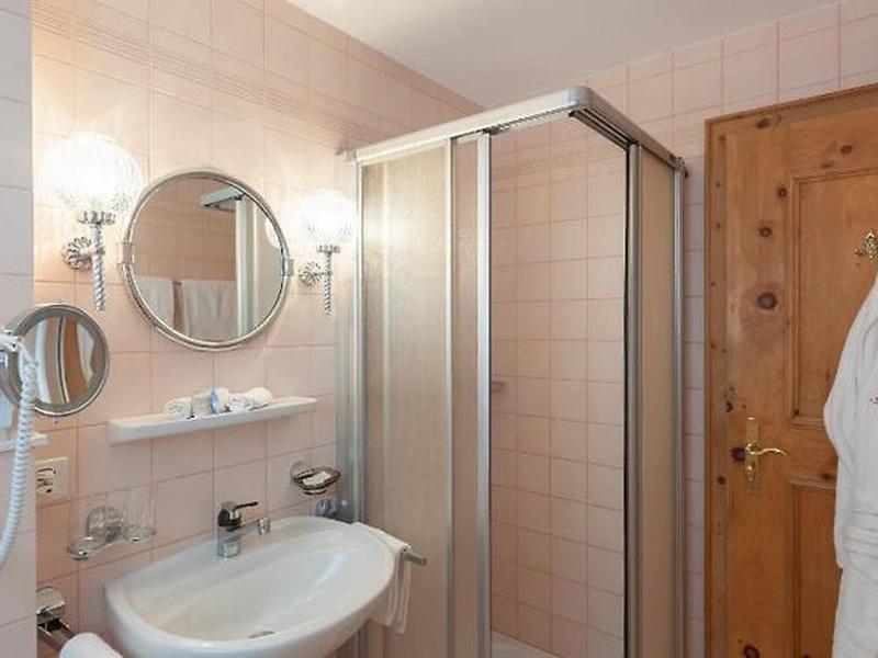 587A15E31BD40EA1E61C8D2F40DE6F56