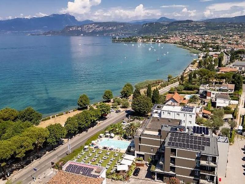 4C059BABFFD6155A7AD611F38712D6F8