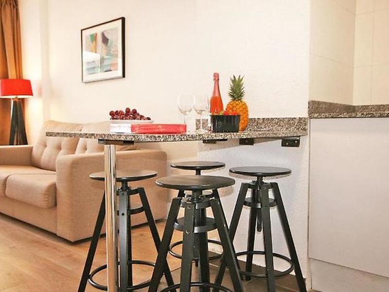 0D9B4FC24081C0BC9D8EB821B18C084B