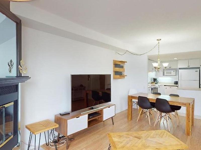 4B674ECC85046BF479495F18863902BA