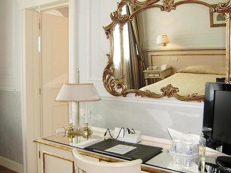 E8A8DEFE28E0FEC5B80B5D8FBF444F29