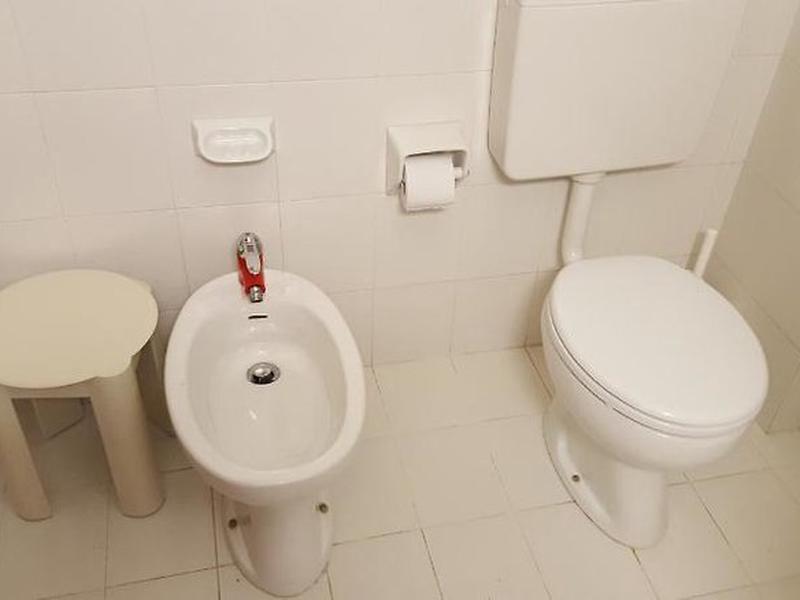 2B8875A1BE79BBD20C09D812484AE7B0