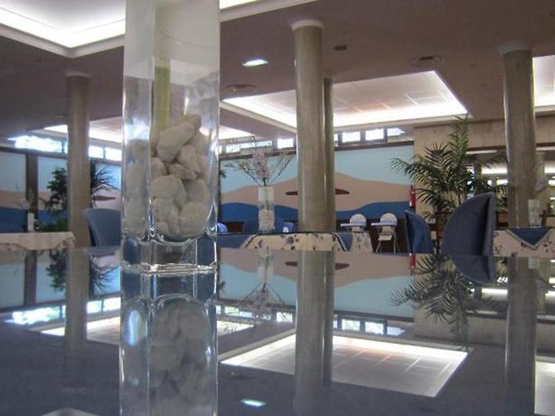 41BE27C5FD2339E45D5CBA3B952271D0