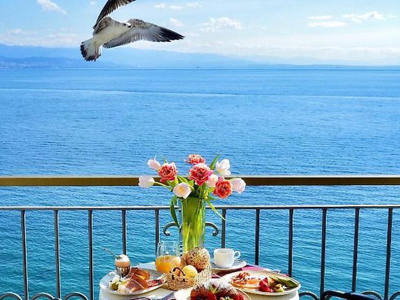 89F6AC177784C37EEFB0E7086560DE74