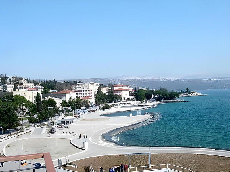 DEBD709CEC95292E458D3FC463DD9E18