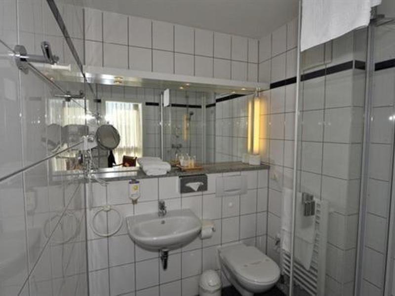 D26651889D54B4D69B7B4B5B24E853C5