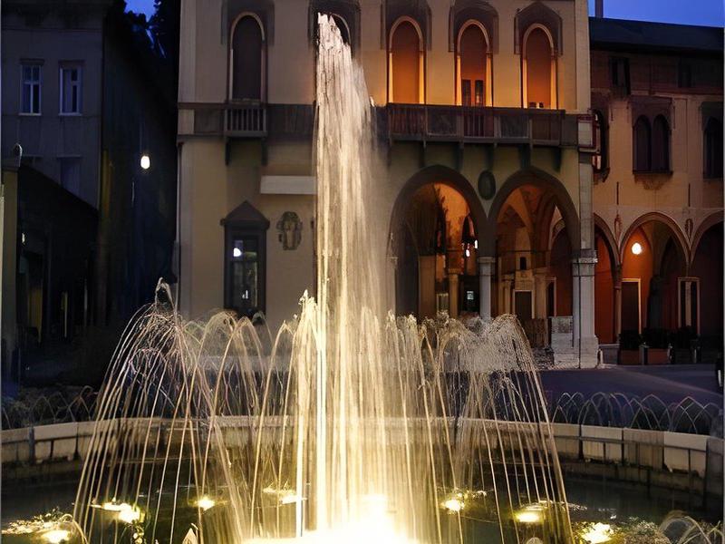 2E0D5490E9C4C61DE4CA240A260AF6F8