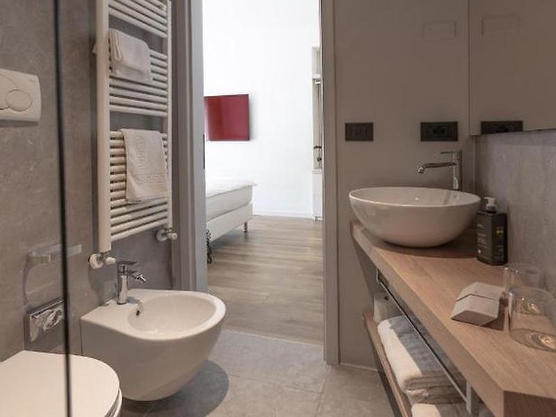 EAE809A33555FFA286725DEE25EBA23C