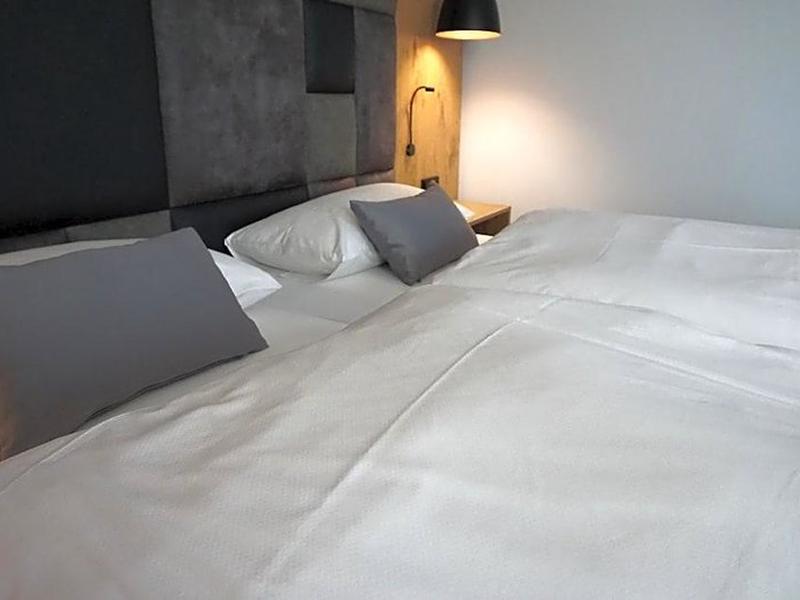 4DB28726B4EC5A2553176DCEF2E3DDF2