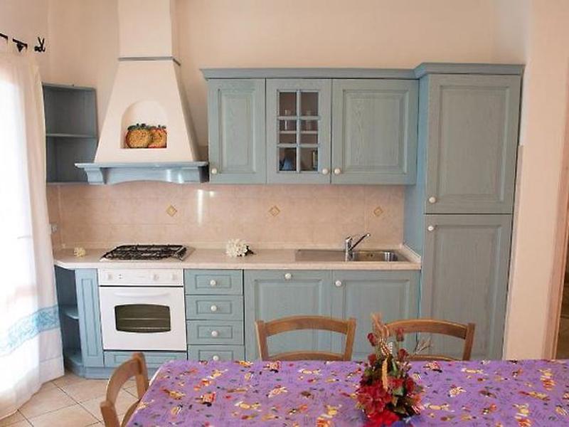 79A81BA84546DB42BB20BF168E942375