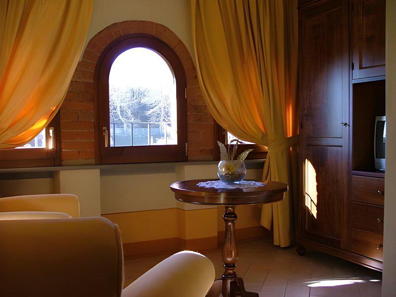 62A6C98BFF6D171D309BB72F3AFB1B33