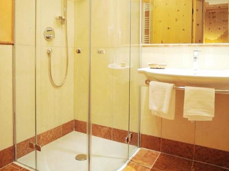 9E19E1F54F643538DCEF98B3B17DC372