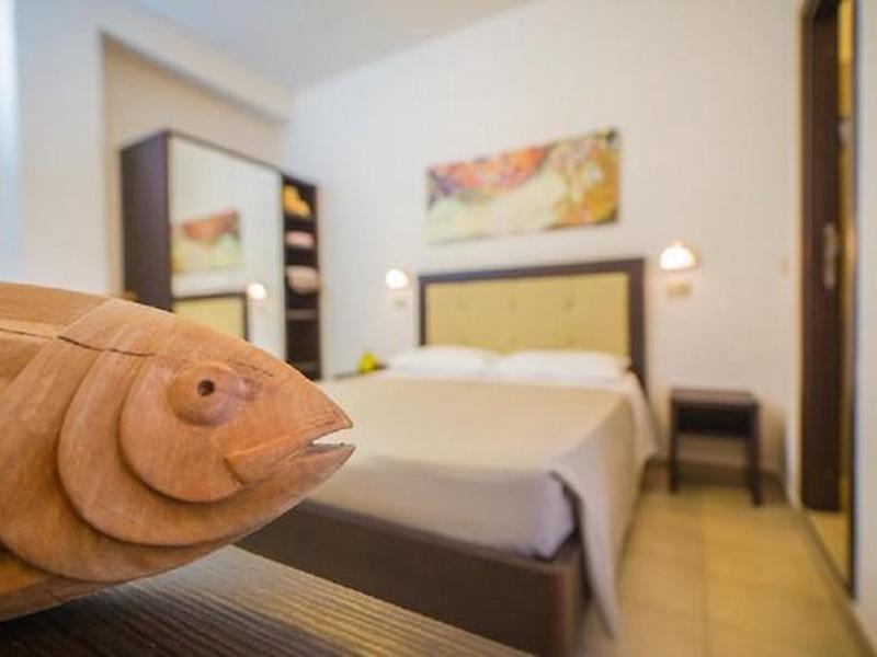 7483DC64C71042D8BDE512D60B7A77CA