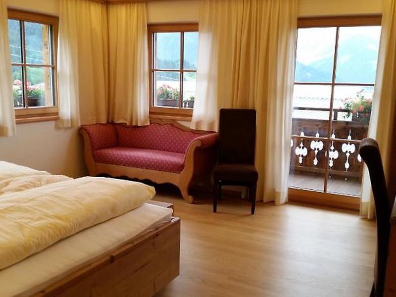 98144C08EC98480299AF5CCBA170D5E3