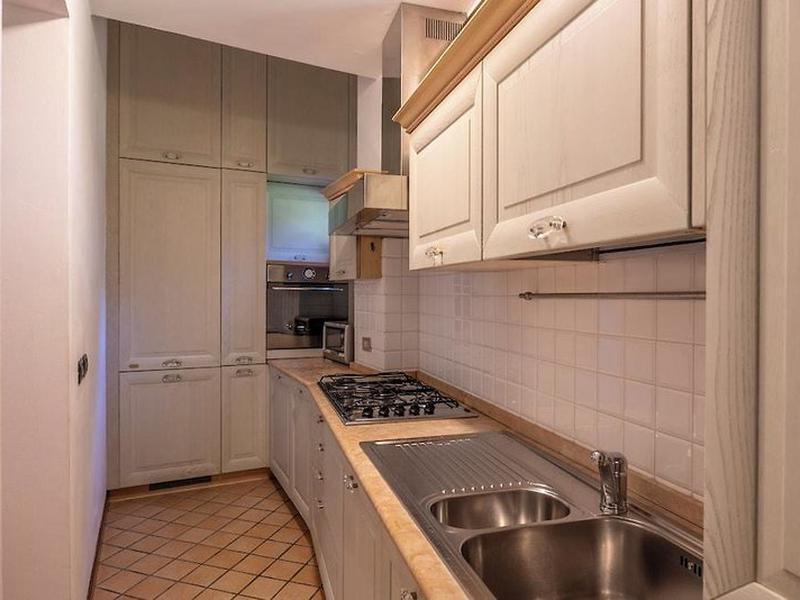 0F5D4F4C3289AFBB42D9DE8035BB8E95