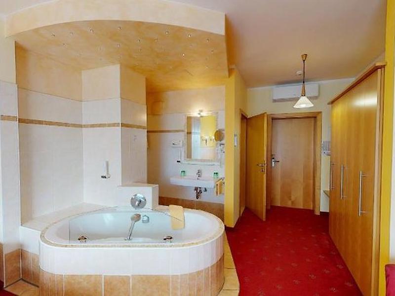 A2FAA62A1B1E0F7ECBAB5B3EA9FEEB70