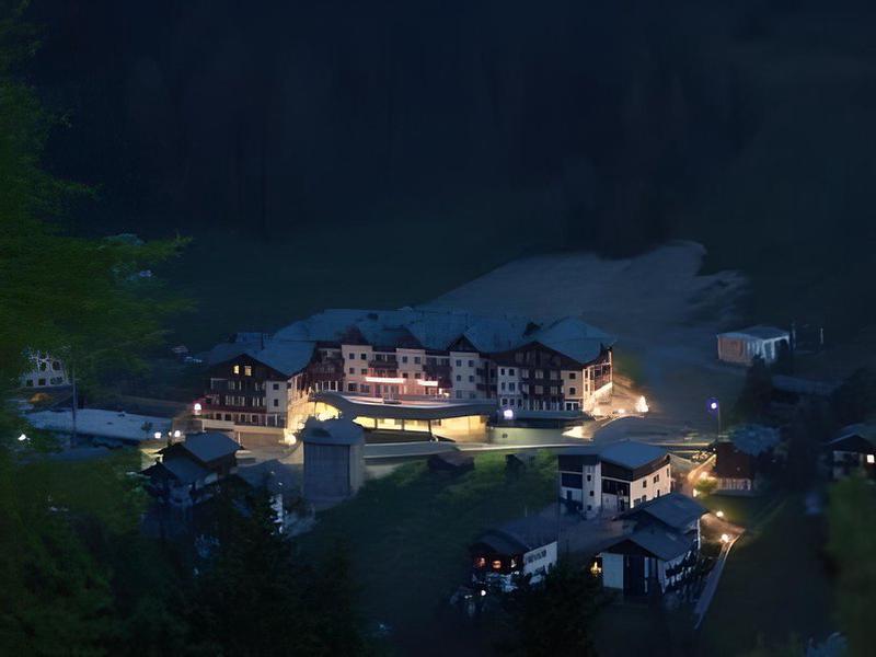 E4AE84B0F9D5FEA837E9735B1D3BBDF1