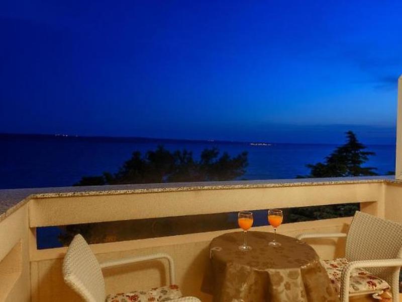 7546DDB6C7D17B2C1B142B50ADB3C120