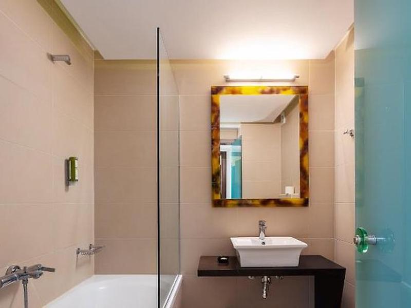 4CC00FAA8D2A0C17C132E0A908D09BA1