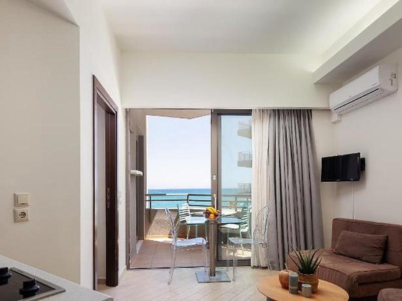 C19E6C974E7D2C6AFAB0C3263D60DFEC